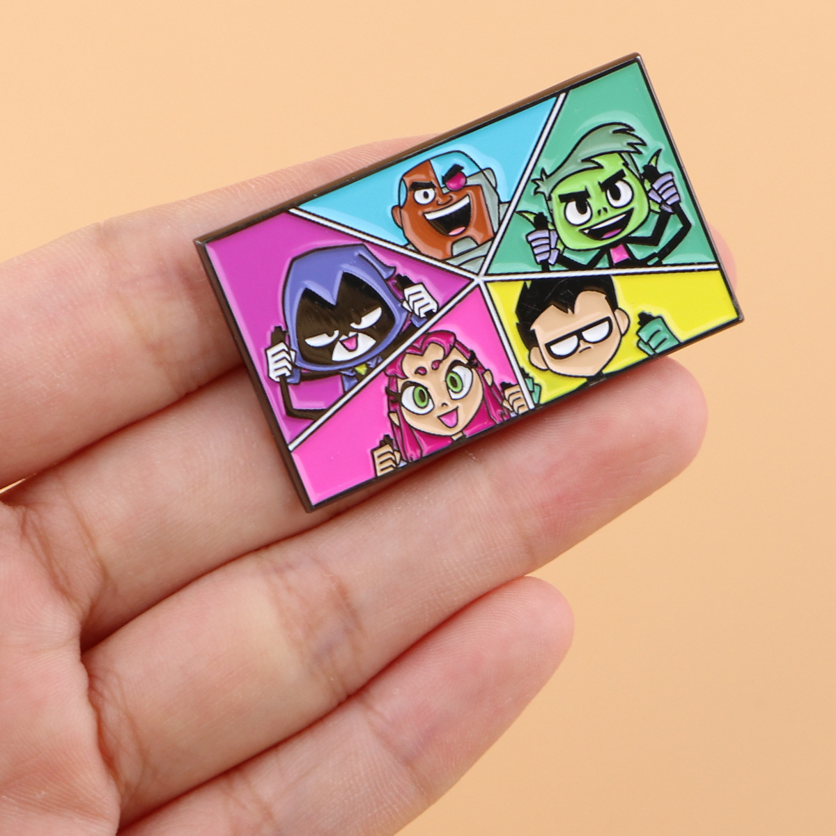 Neue Teen-Heroes-Team Emaille- – Tuxedo Lapel Pin Bewertung und Preis